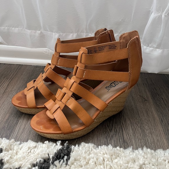 Brash Shoes - ❤️Platform heels